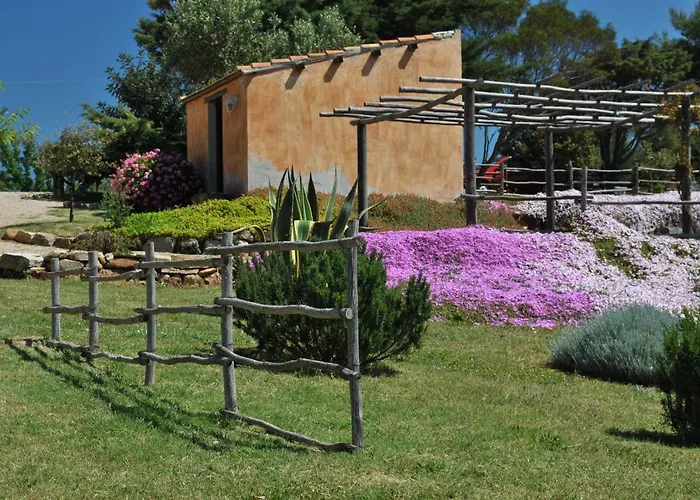 Predda Bianca Bed & Breakfast Campanedda